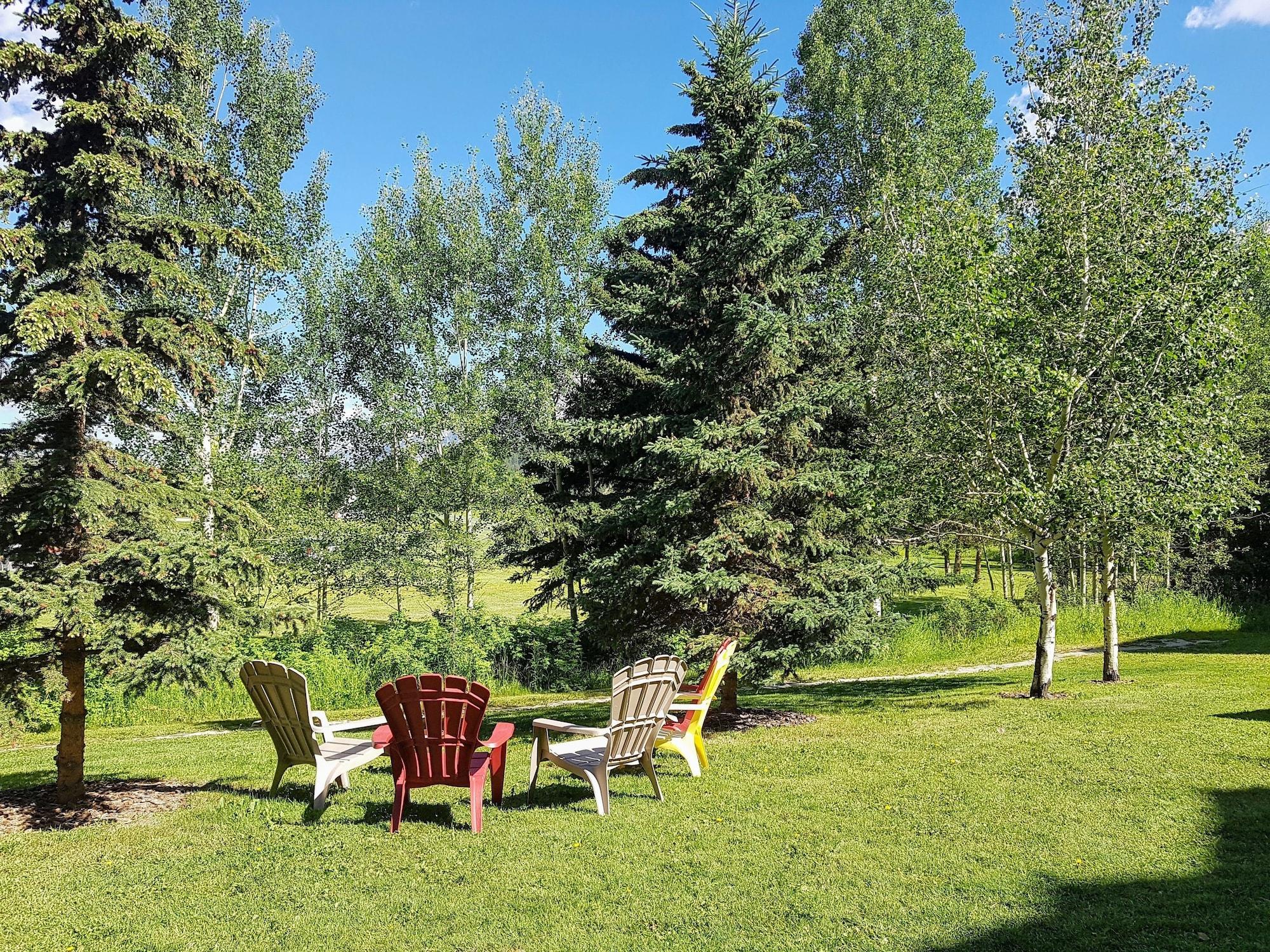 Sunset Mountain Inn Canmore Dış mekan fotoğraf