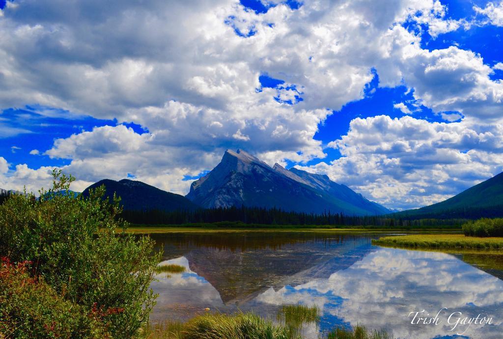 Sunset Mountain Inn Canmore Dış mekan fotoğraf